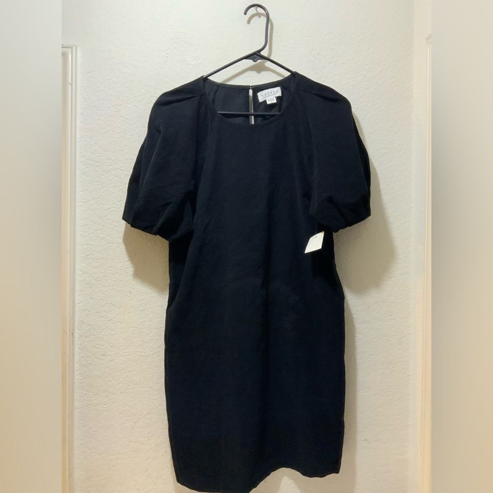 Velvet  by Graham & Spencer black puffed sleeves midi dress. NWOT. Size M
